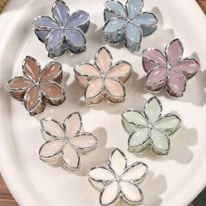 ‼️🔹️FREE WITH PURCHASE ONLY Floral Enamel Hair Clips Set - Multicolor